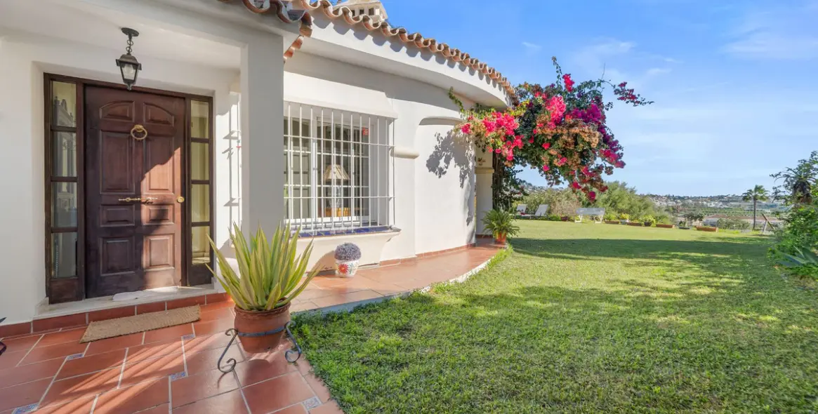 Sale of detached villa in Mijas 15