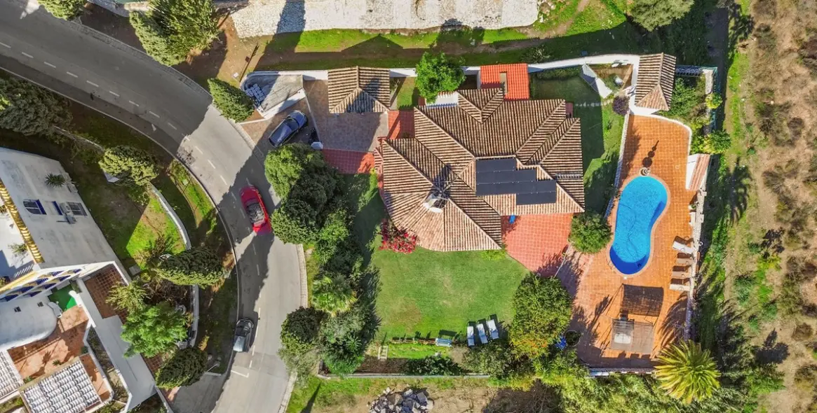 Sale of detached villa in Mijas 45