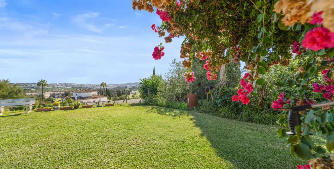 Sale of detached villa in Mijas 49