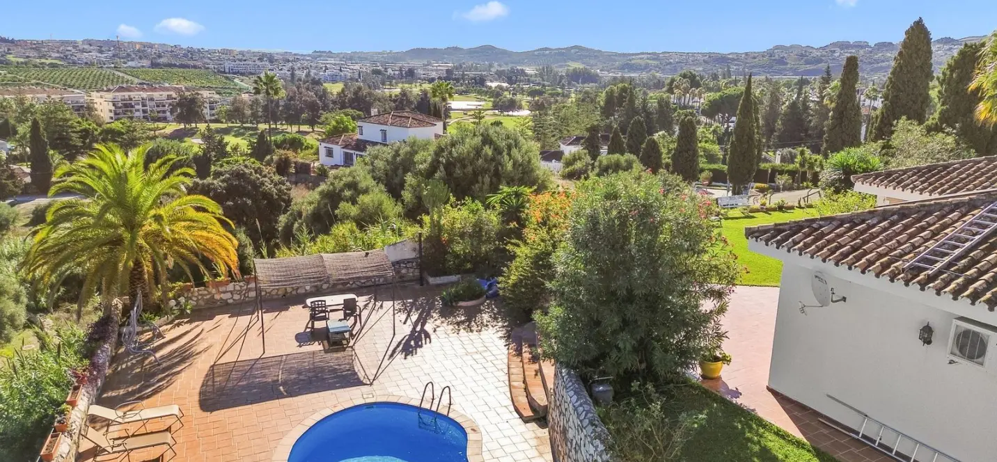 Продажа  отдельно стоящей виллы в Mijas 0