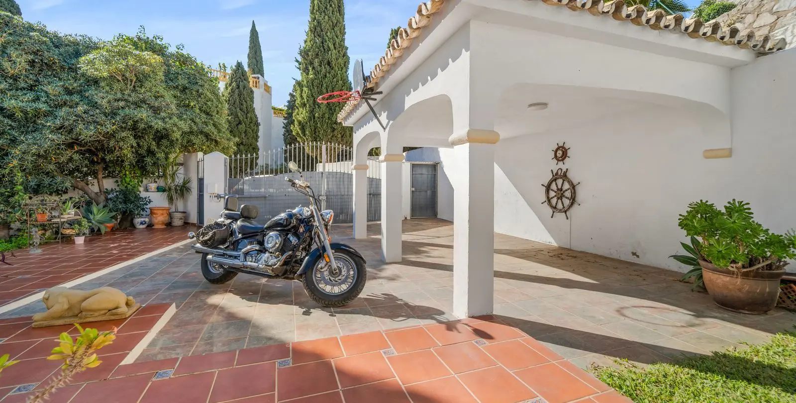 Продажа  отдельно стоящей виллы в Mijas 34