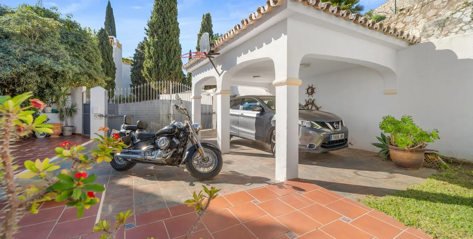 Продажа  отдельно стоящей виллы в Mijas 35