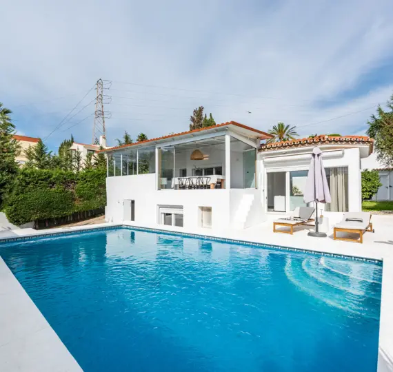 Detached villa R5223823