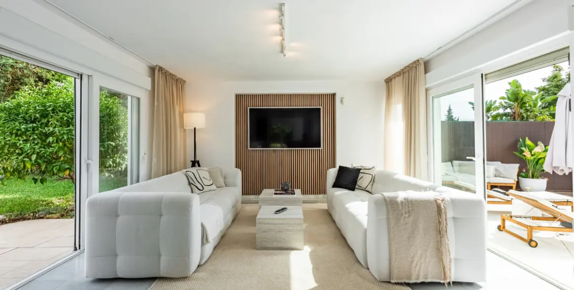 Sale of detached villa in Nueva Andalucía (district Nueva Andalucía) 3