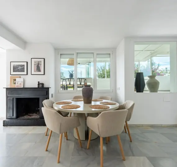 Detached villa R5223823