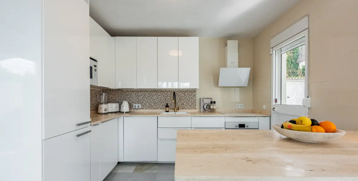 Sale of detached villa in Nueva Andalucía (district Nueva Andalucía) 5