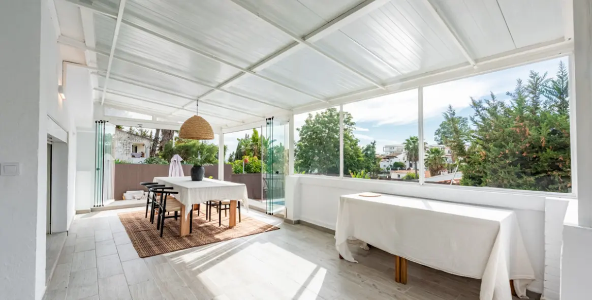 Sale of detached villa in Nueva Andalucía 3