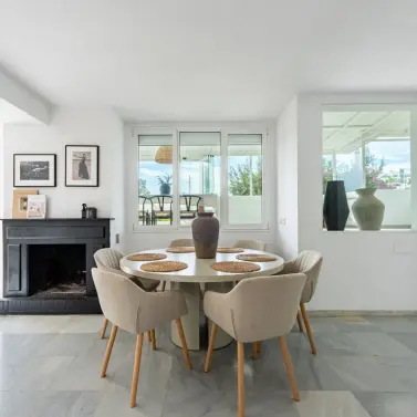 Sale of detached villa in Nueva Andalucía