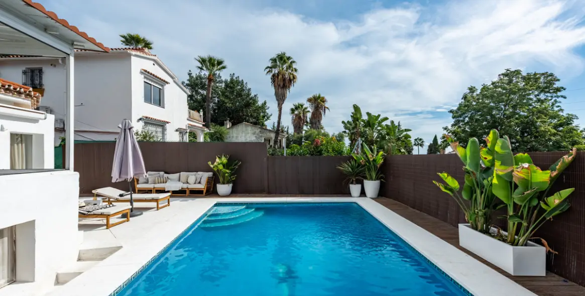 Sale of detached villa in Nueva Andalucía 20