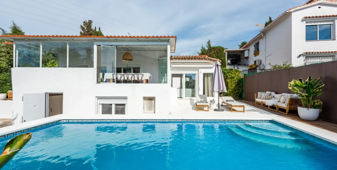 Продажа  отдельно стоящей виллы в Nueva Andalucía 21