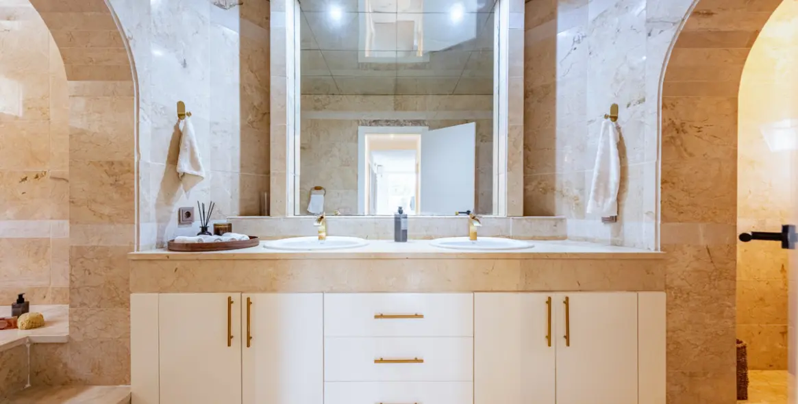 Продажа  отдельно стоящей виллы в Nueva Andalucía 25