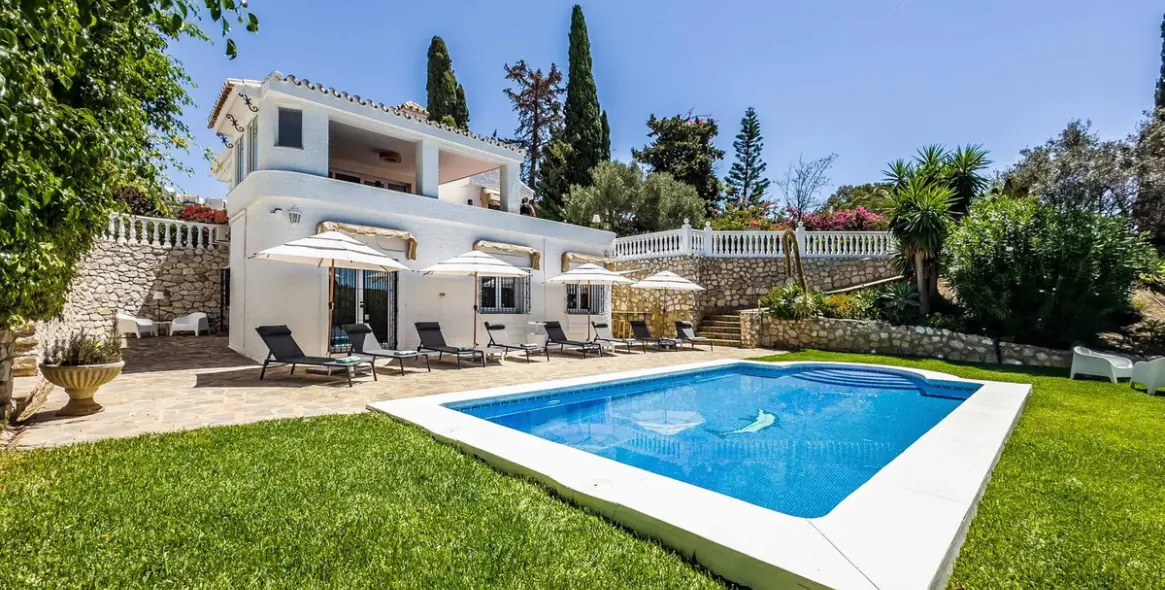 Sale of detached villa in Benalmádena (district Benalmádena Pueblo ) 1