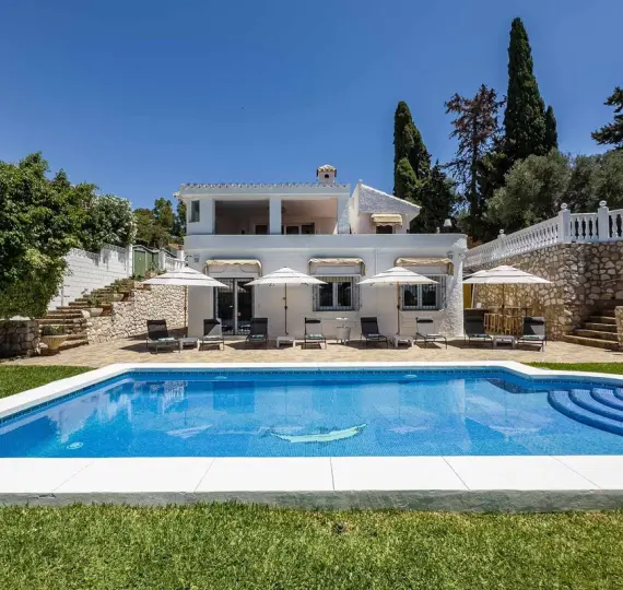 Detached villa R5188036