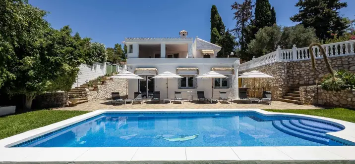 Detached villa R5188036 1