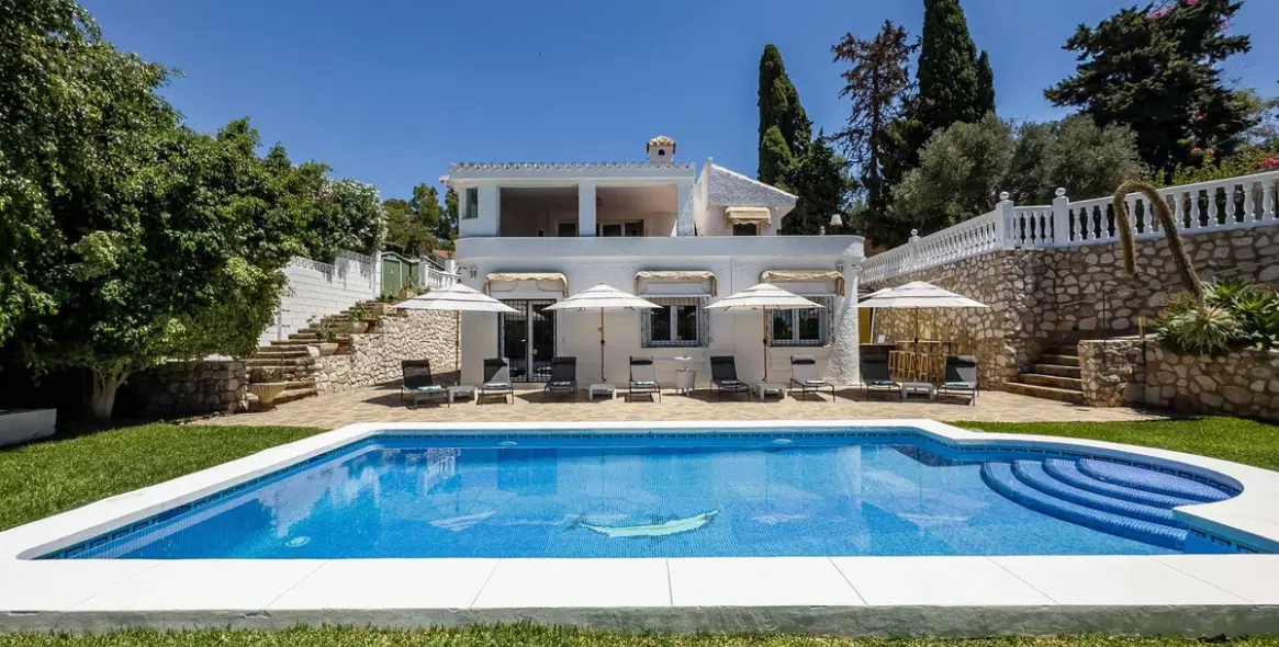 Sale of detached villa in Benalmadena 2