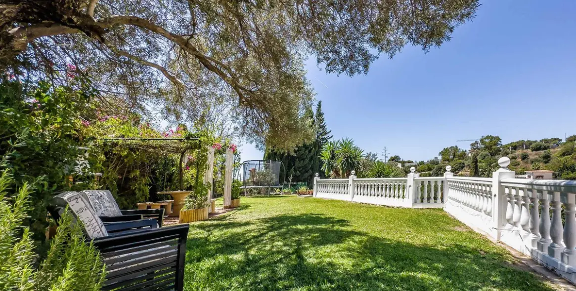 Sale of detached villa in Benalmadena 50