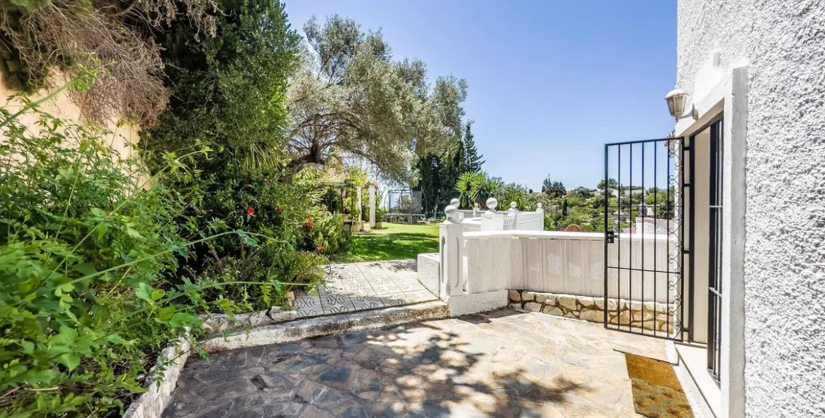 Sale of detached villa in Benalmadena 53