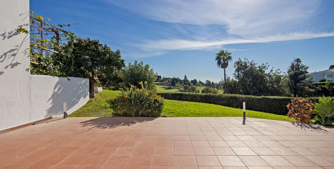 Продажа дома на две семьи в Nueva Andalucía (район Nueva Andalucía) 13