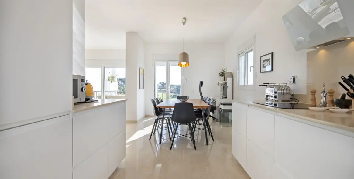 Продажа дома на две семьи в Nueva Andalucía (район Nueva Andalucía) 19