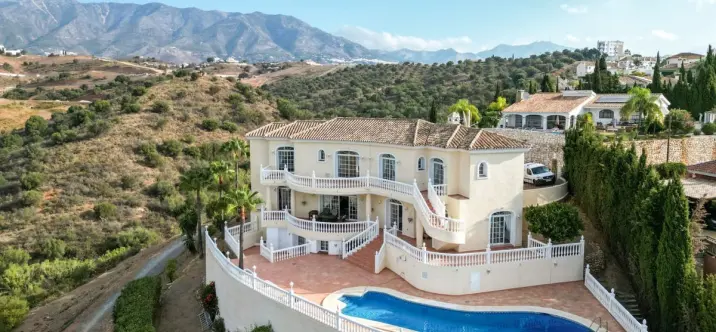 Venta de villa independiente en Mijas Golf 0