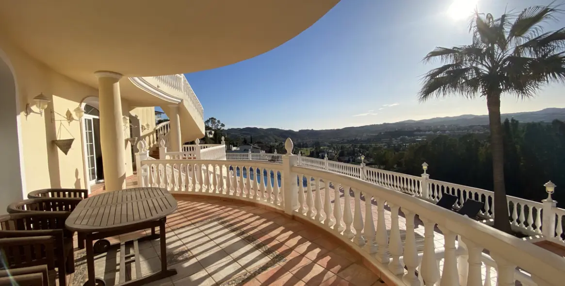 Продажа  отдельно стоящей виллы в Mijas Golf 12