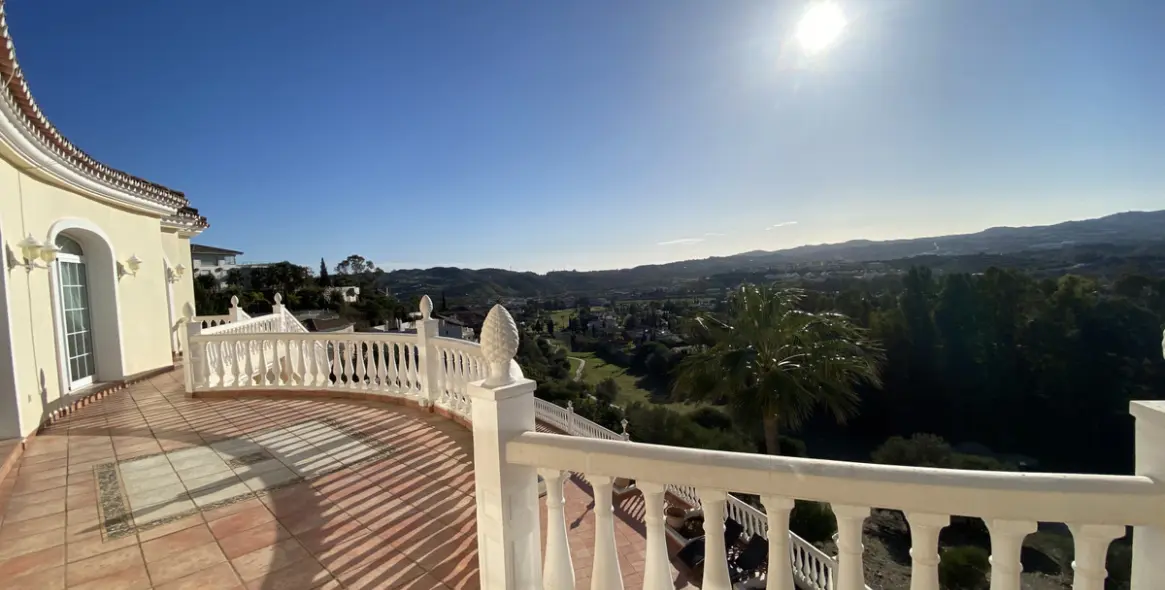 Продажа  отдельно стоящей виллы в Mijas Golf 18