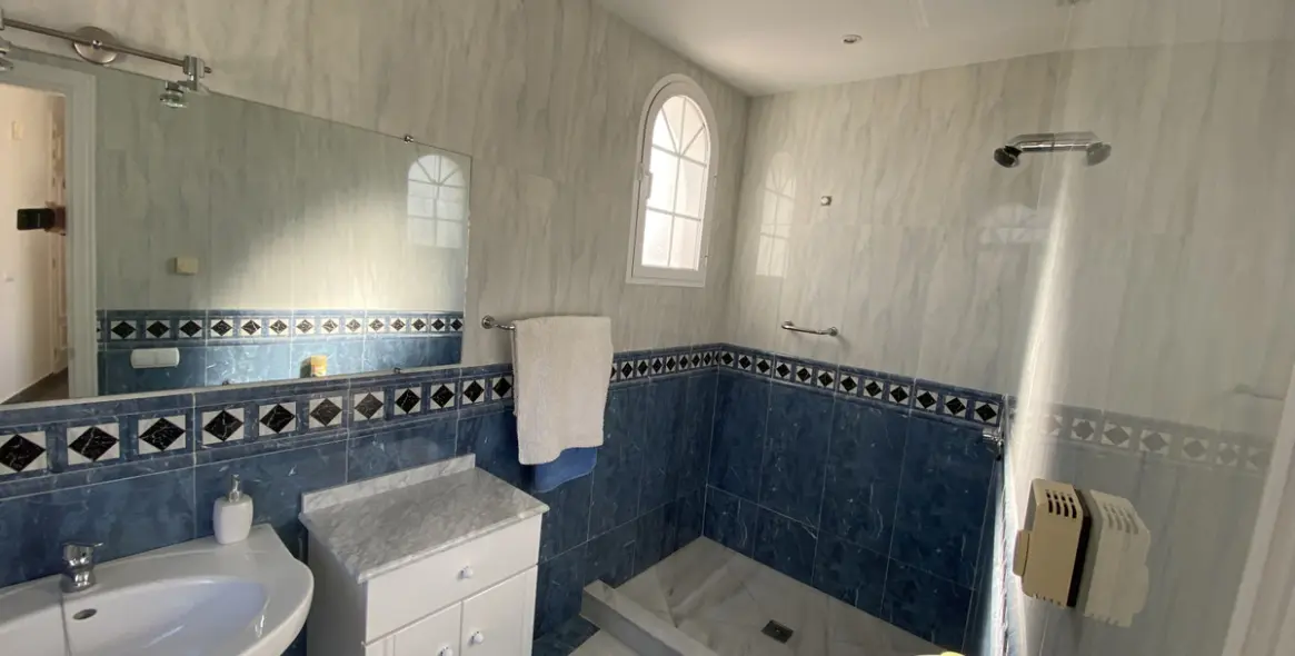 Продажа  отдельно стоящей виллы в Mijas Golf 40