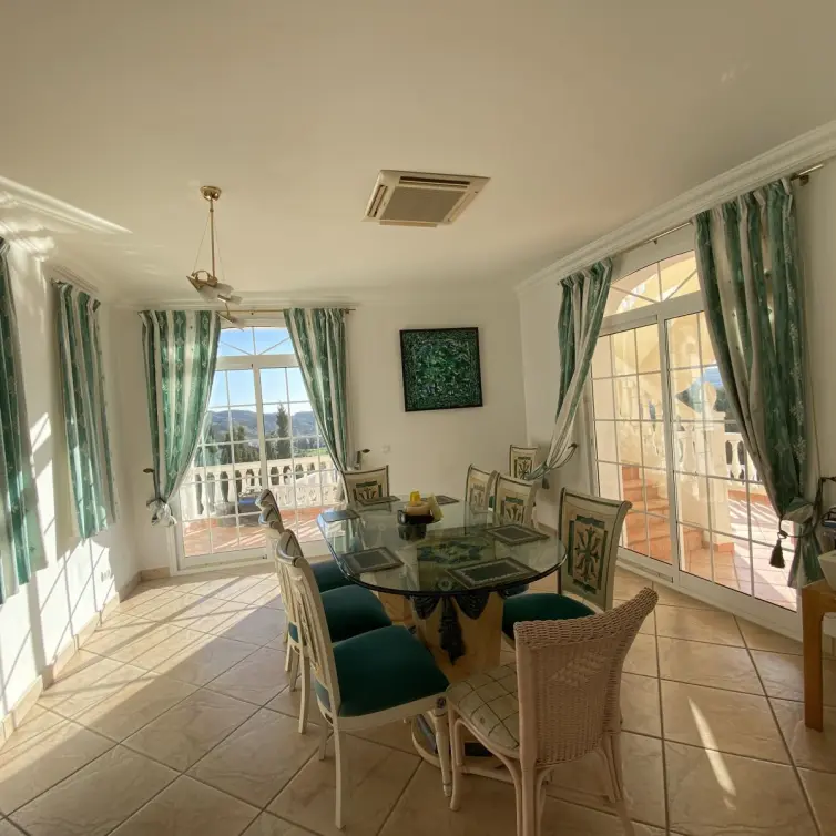 Sale of detached villa in Mijas Golf