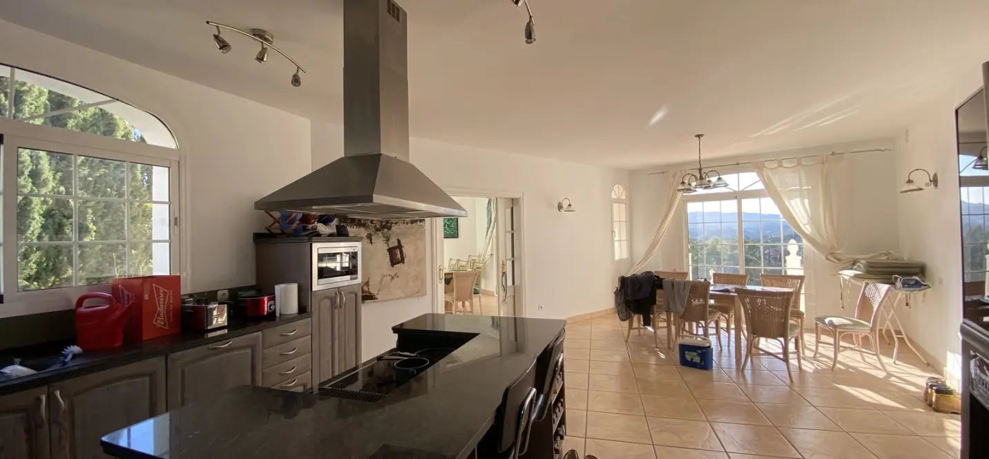 Sale of detached villa in Mijas Golf 4