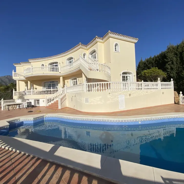 Sale of detached villa in Mijas Golf