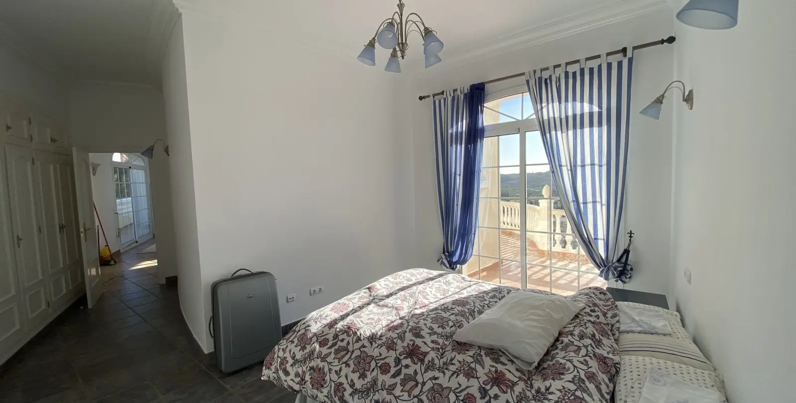 Sale of detached villa in Mijas Golf 33