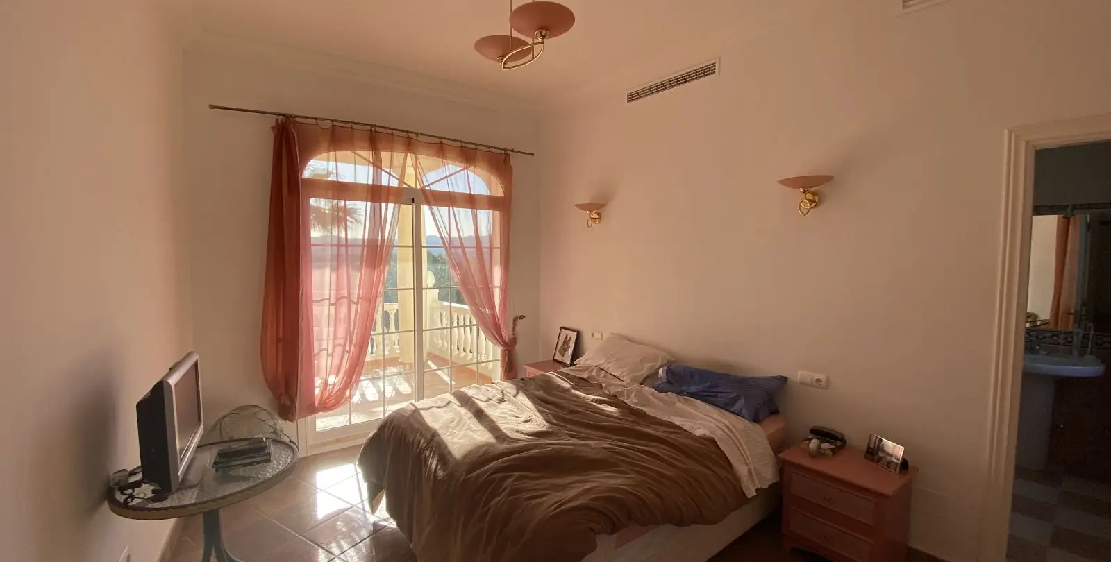 Sale of detached villa in Mijas Golf 45