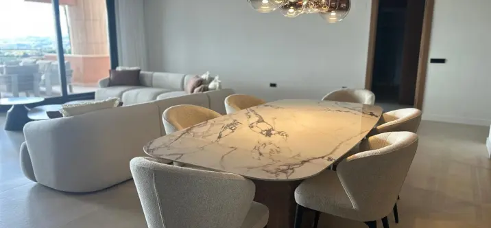 Venta de apartamento en planta media en Nueva Andalucía 1