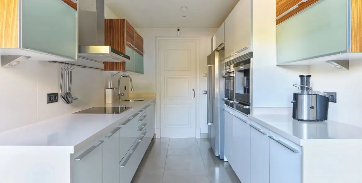 Sale of ground floor apartment in Estepona (district Estepona) 3