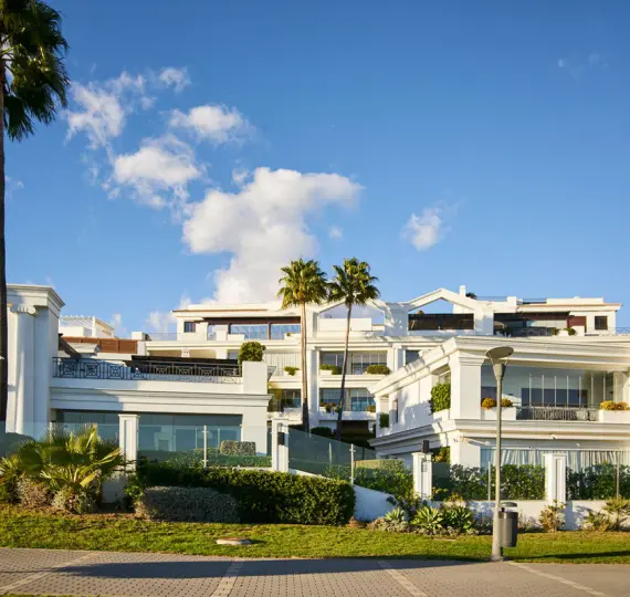 Ground floor apartment R5204947