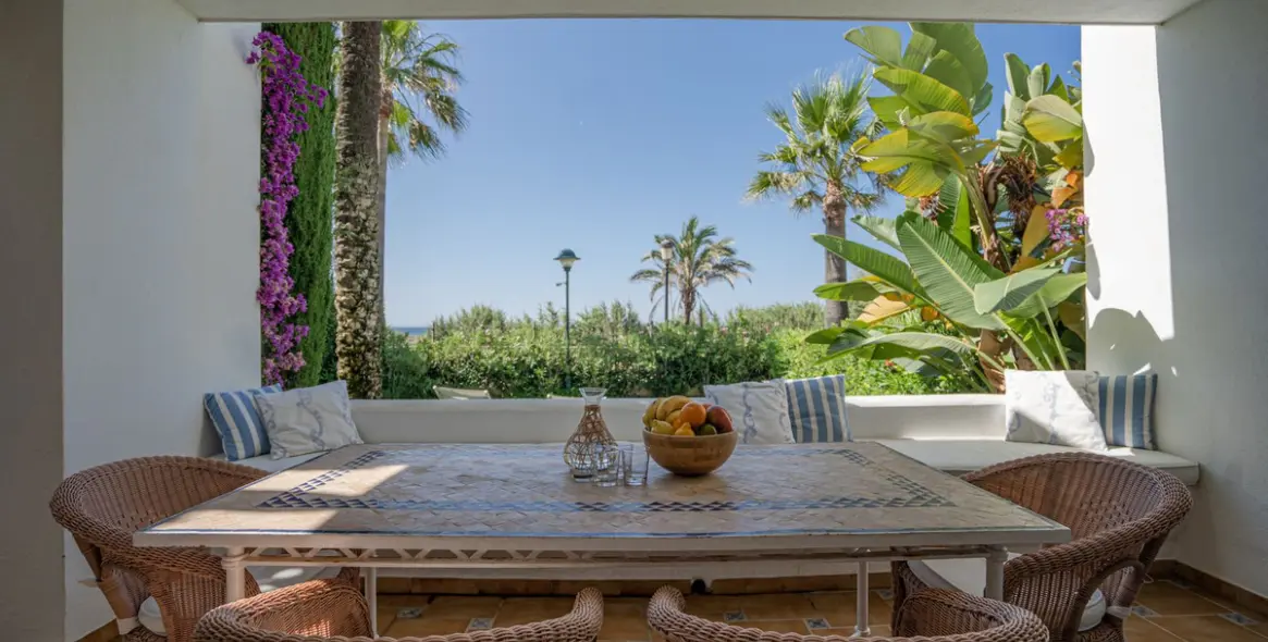 Sale of ground floor apartment in Marbella 1