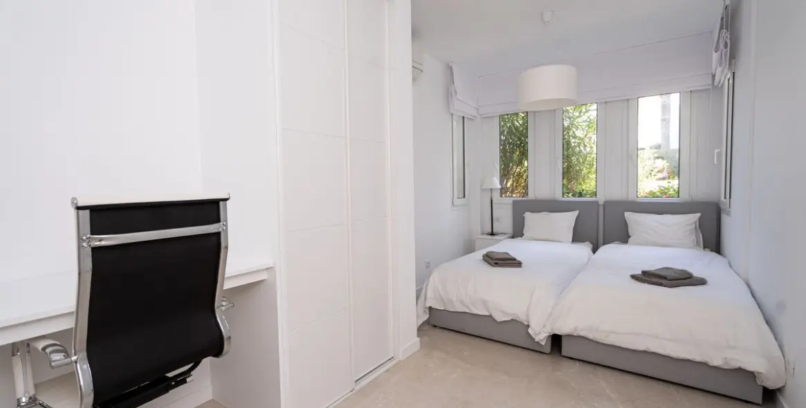 Sale of ground floor apartment in Marbella 16