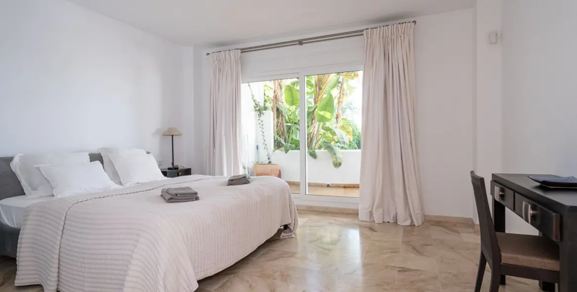 Sale of ground floor apartment in Marbella 19