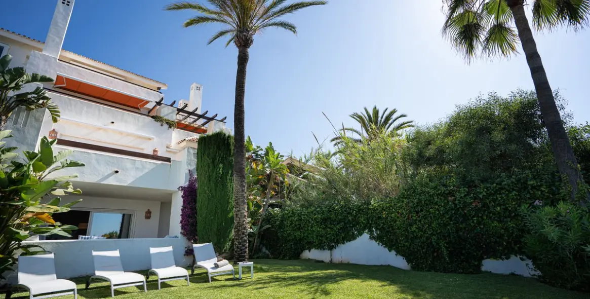 Sale of ground floor apartment in Marbella 23