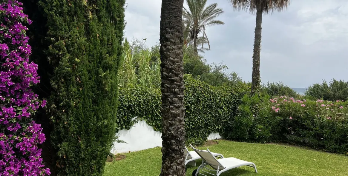 Sale of ground floor apartment in Marbella 25