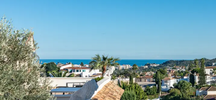 Venta de villa independiente en Cerros del Aguila 3