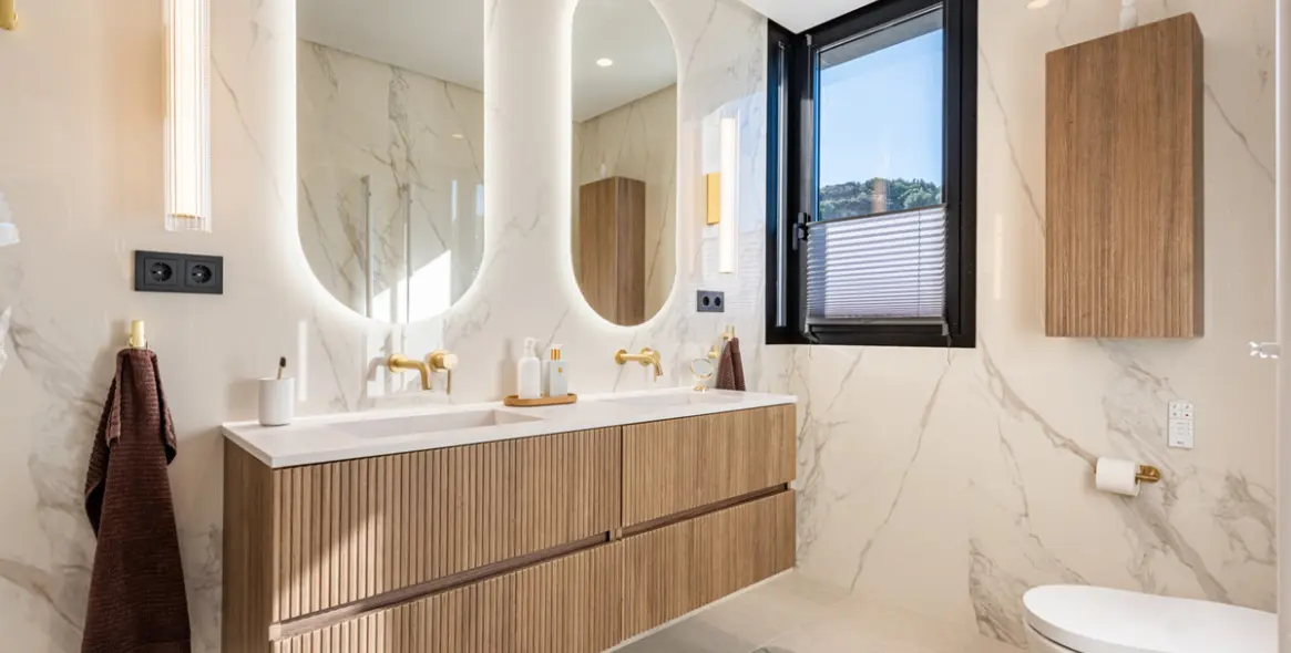 Venta de villa independiente en Cerros del Aguila 24