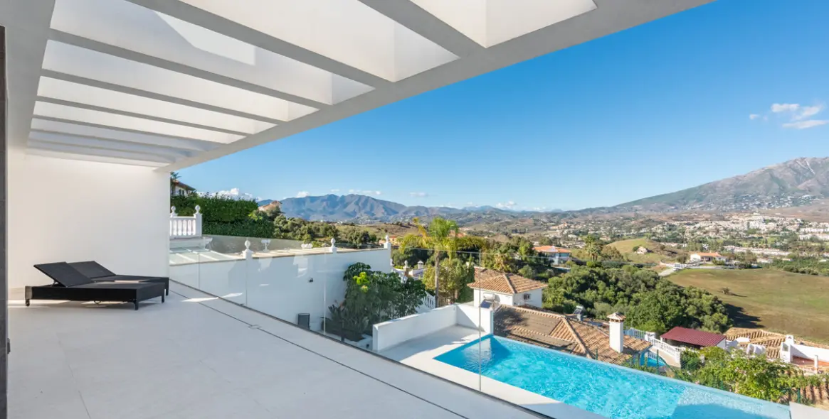 Venta de villa independiente en Cerros del Aguila 26