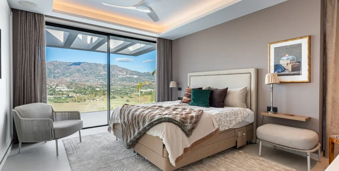 Venta de villa independiente en Cerros del Aguila 27