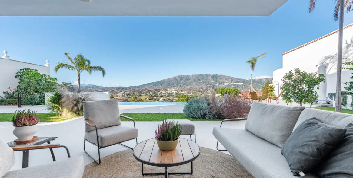 Venta de villa independiente en Cerros del Aguila 33