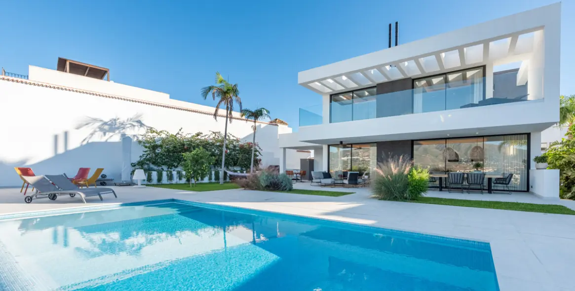 Venta de villa independiente en Cerros del Aguila 36