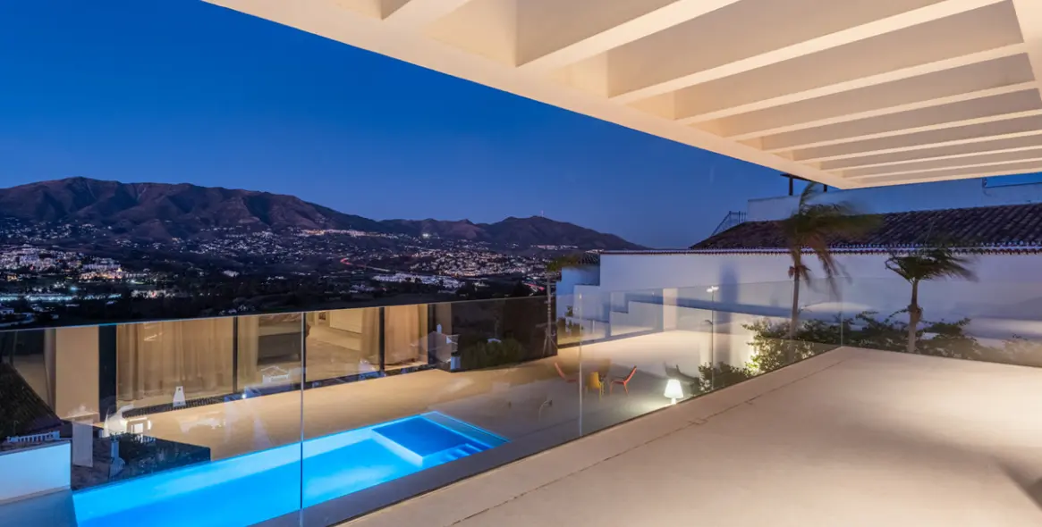 Venta de villa independiente en Cerros del Aguila 42