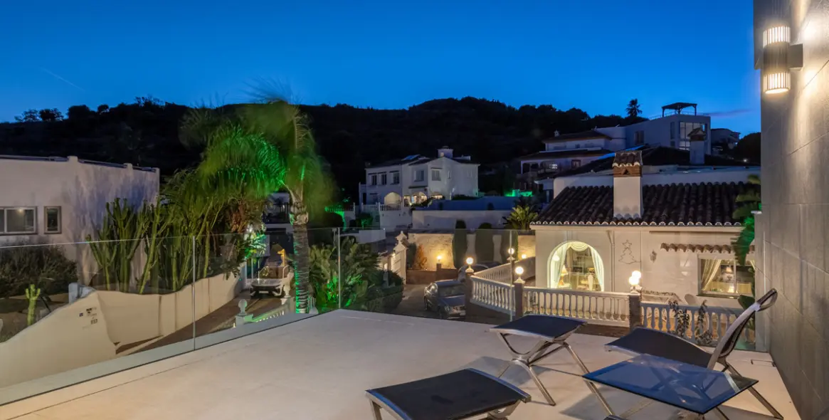 Venta de villa independiente en Cerros del Aguila 44