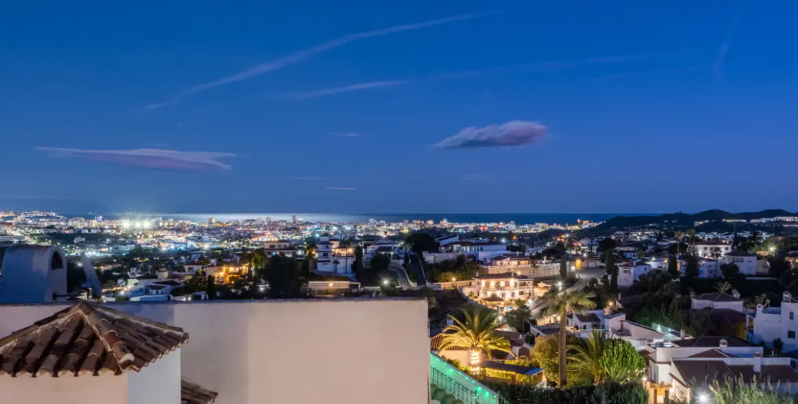 Venta de villa independiente en Cerros del Aguila 52