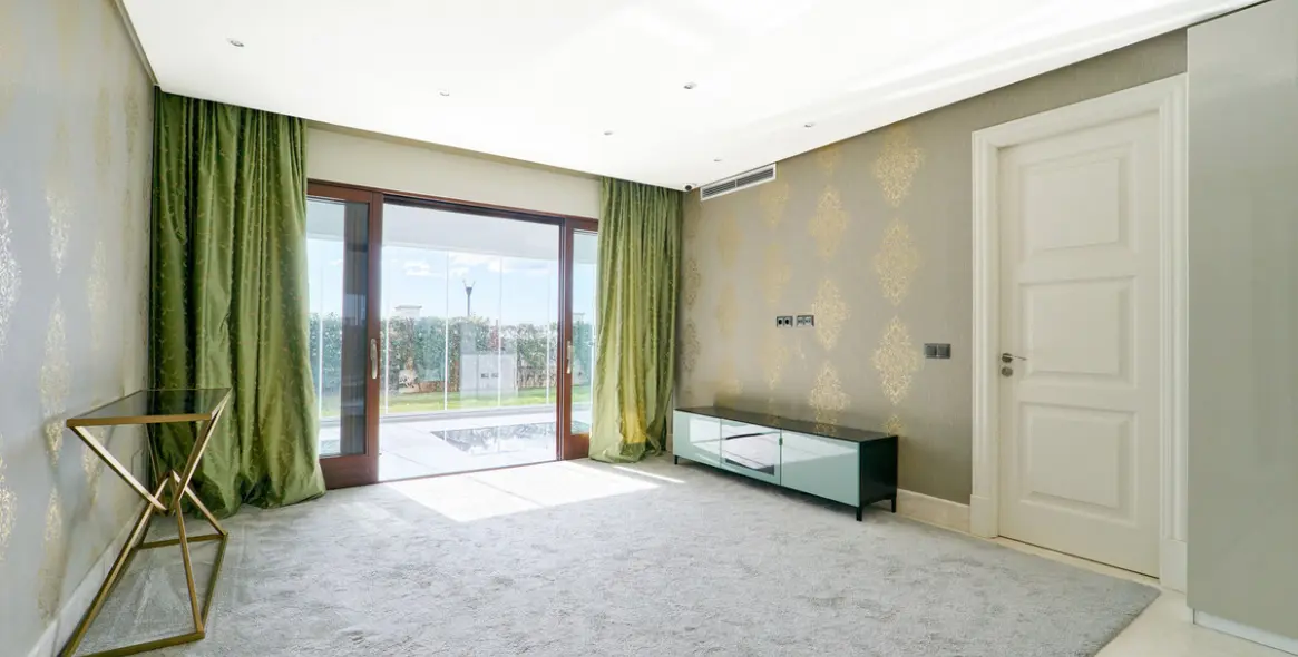 Sale of ground floor apartment in Estepona (district Estepona) 8